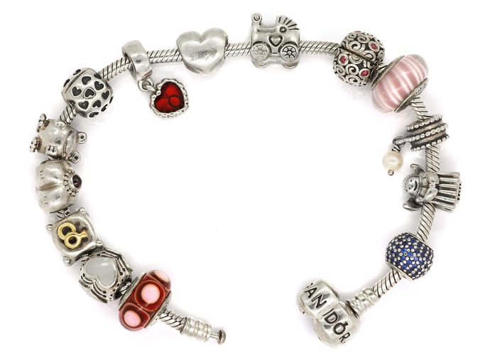 Foto 1 - Pandora Armband mit 14 Charms in Sterling Silber, Q2204