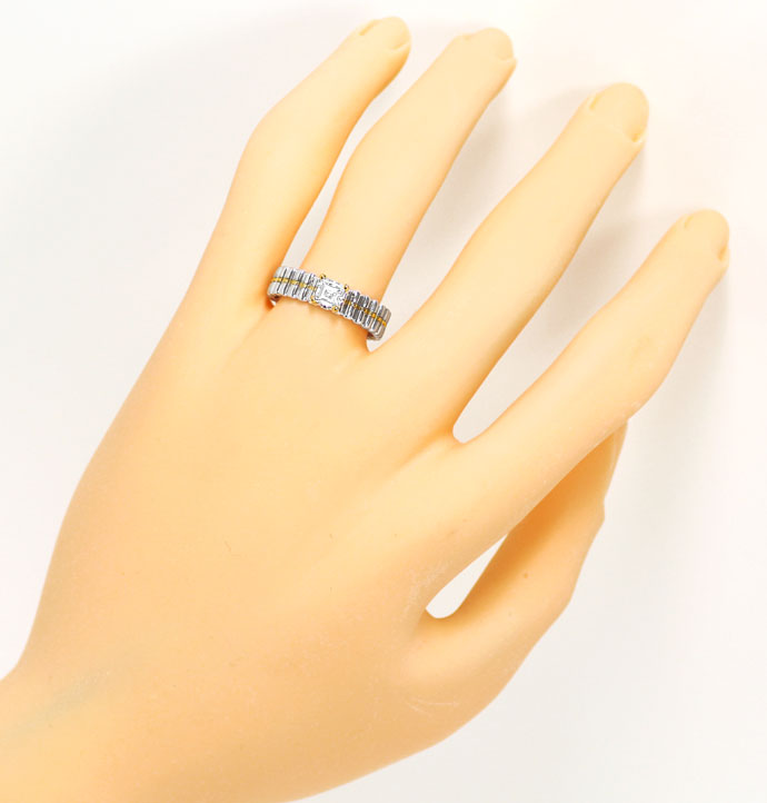 Foto 4 - Designer-Ring mit 0,36 ct Diamant Carree in 18K Bicolor, R7389